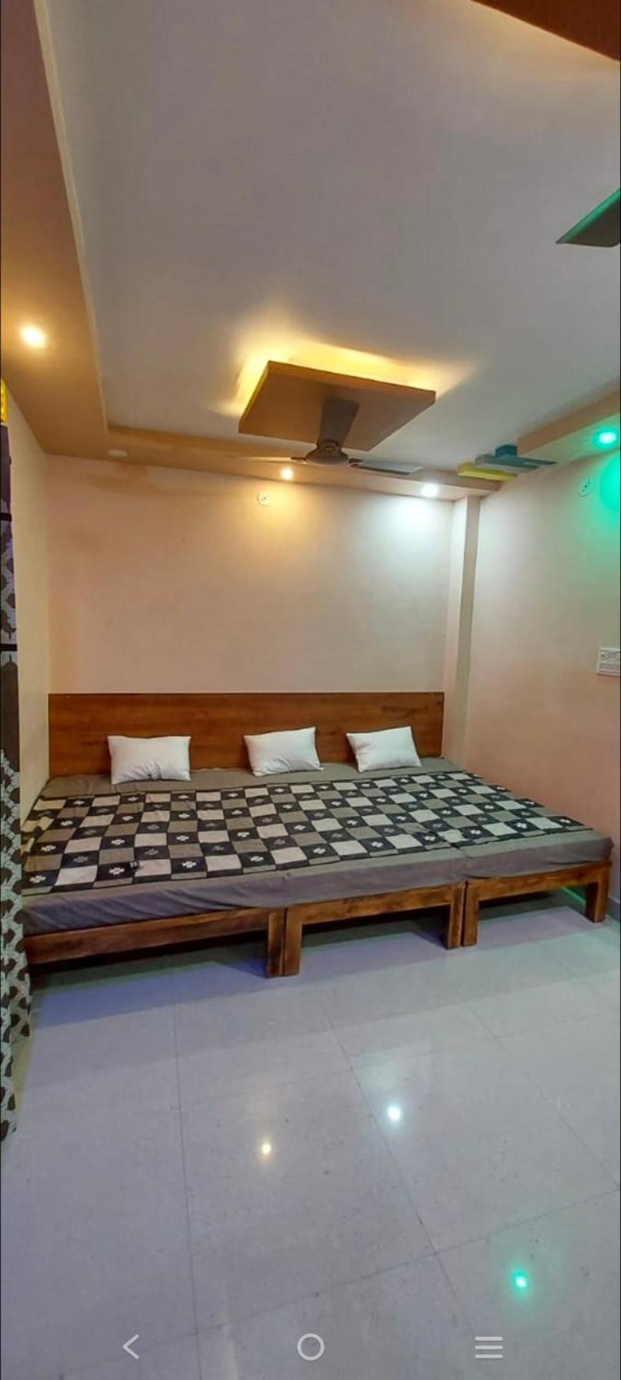 Anant Home Stay Ujjain Extérieur photo