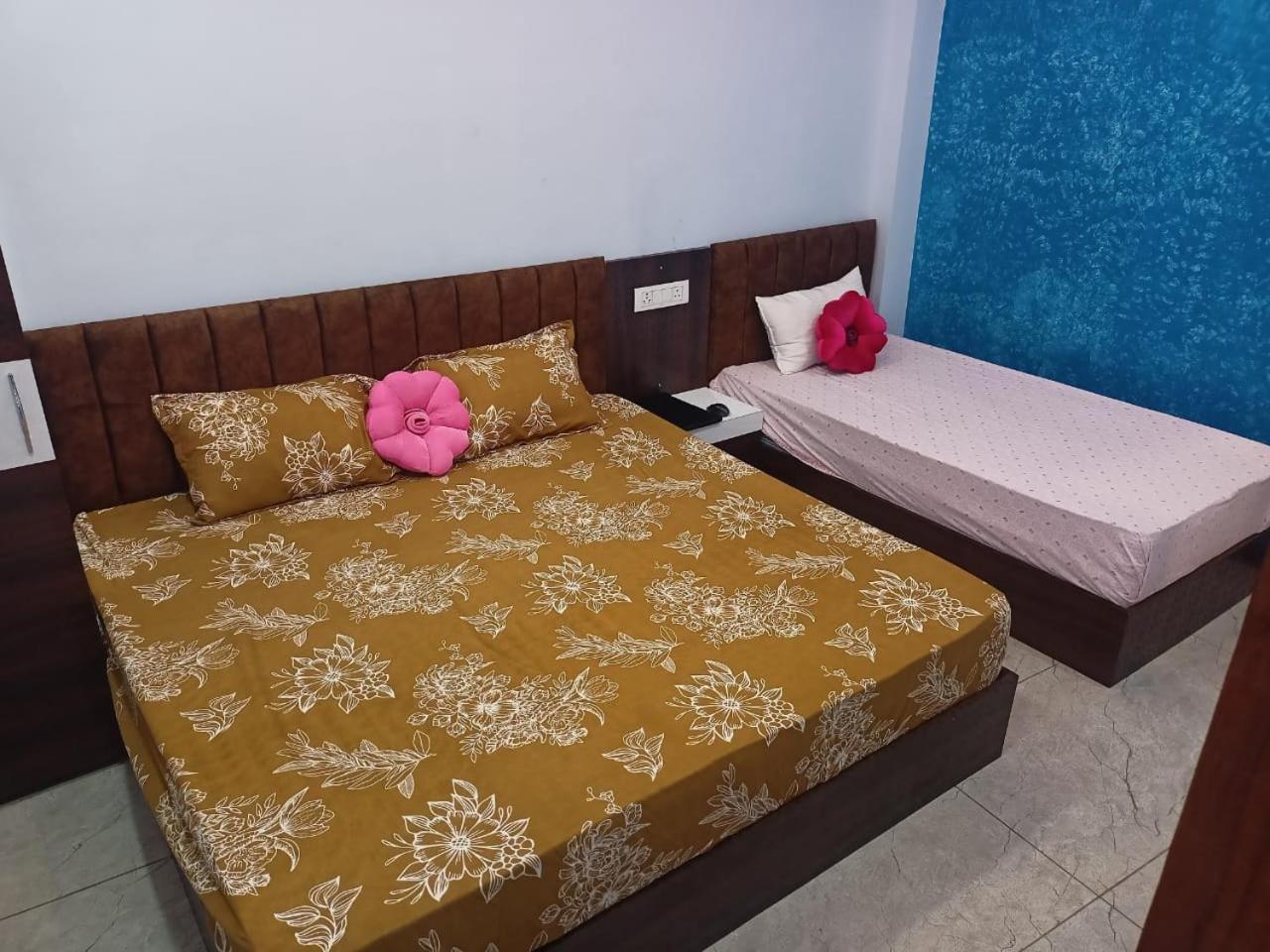 Anant Home Stay Ujjain Extérieur photo
