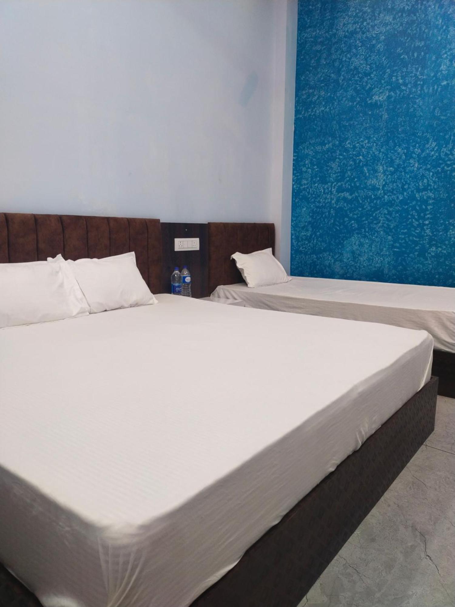 Anant Home Stay Ujjain Extérieur photo